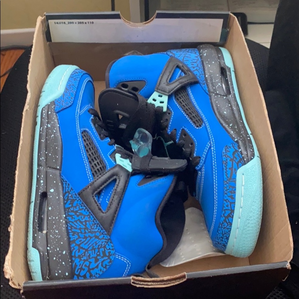 Air Jordan Spizike BG